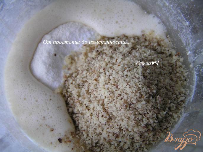 Фото приготовление рецепта: Ореховый пирог с творожным кремом шаг №2