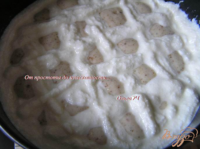 Фото приготовление рецепта: Ореховый пирог с творожным кремом шаг №5