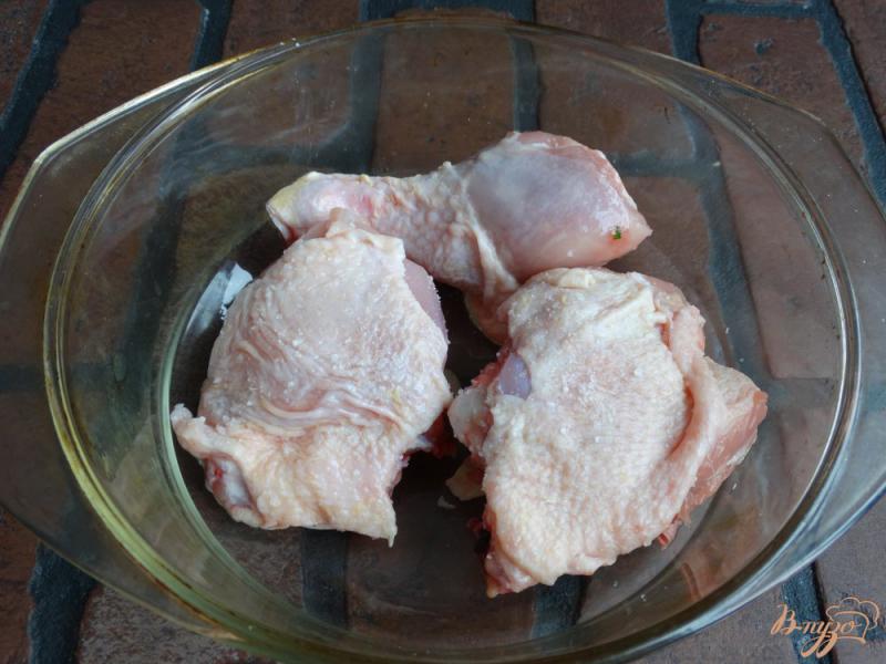 Фото приготовление рецепта: Курица запеченная со стручковой фасолью и брюссельской капустой шаг №1