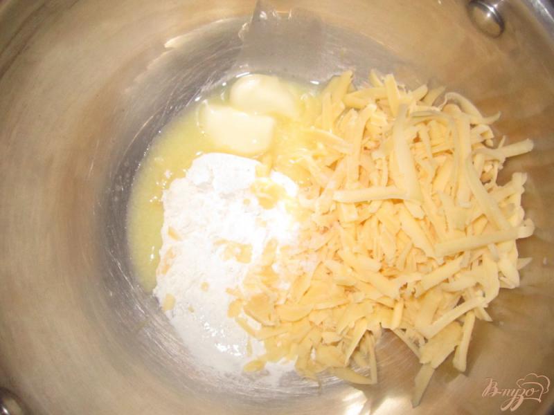 Фото приготовление рецепта: Макароны с сырным соусом шаг №2