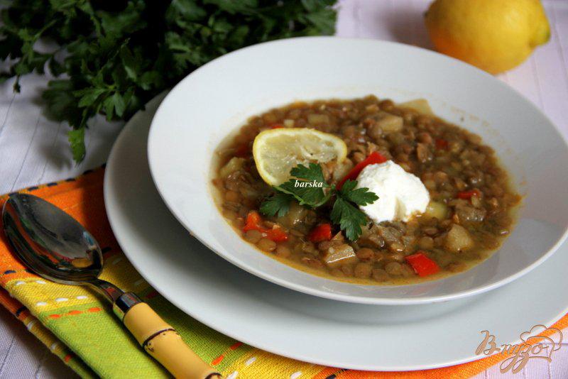 Фото приготовление рецепта: Суп с чечевицей и с печеными овощами шаг №7