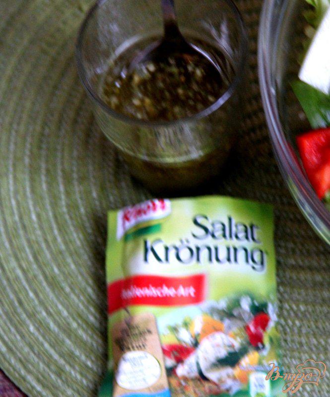 Фото приготовление рецепта: Салат из свежих овощей с булгуром шаг №5
