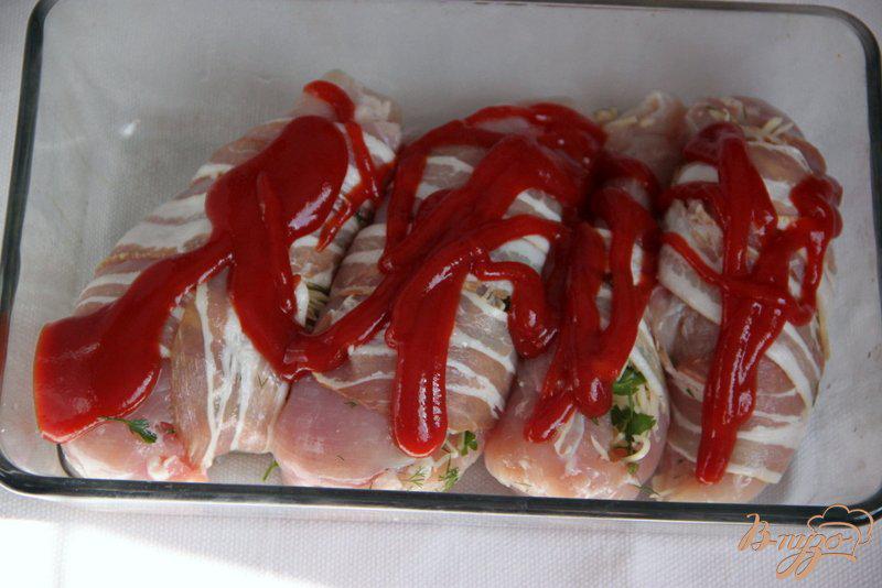 Фото приготовление рецепта: Куриные лодочки с сыром и зеленью шаг №4