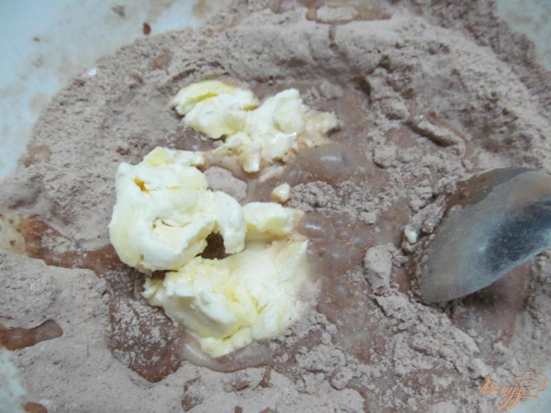Фото приготовление рецепта: Шоколадный пирог шаг №2
