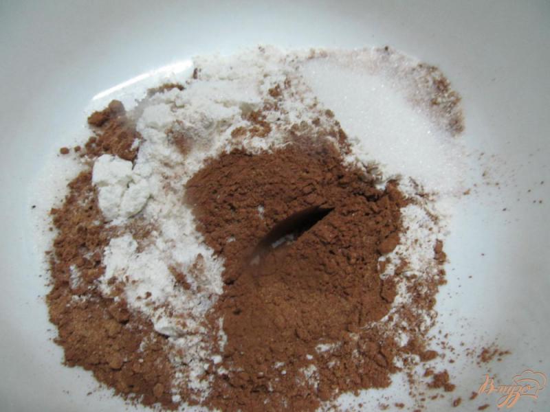 Фото приготовление рецепта: Шоколадный пирог шаг №1