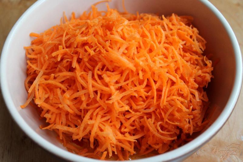 Фото приготовление рецепта: Острый морковный салат шаг №4