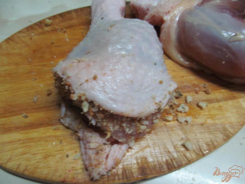 Фото приготовление рецепта: Куриные ножки начиненные хлебной крошкой шаг №5