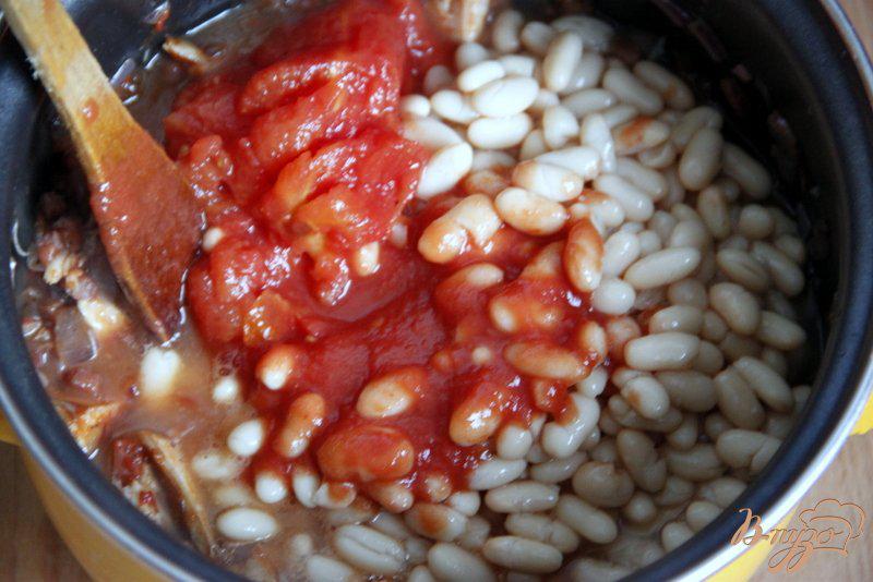 Фото приготовление рецепта: Быстрый томатный суп с белой фасолью шаг №3