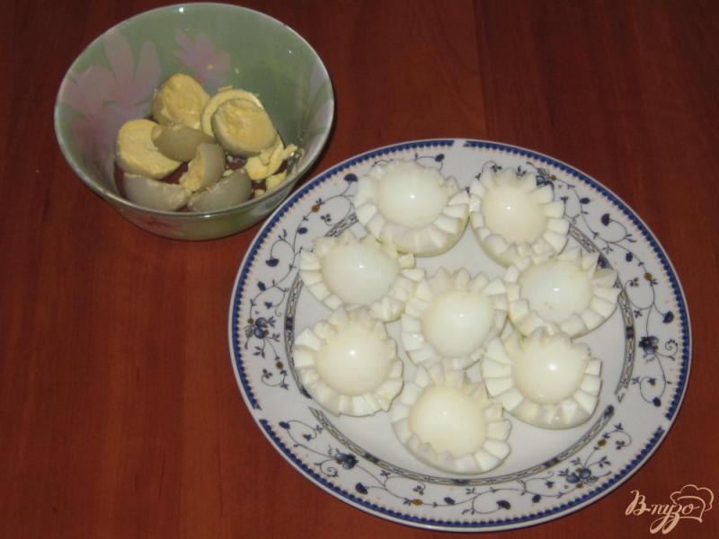 Фото приготовление рецепта: Яйца закусочные шаг №2