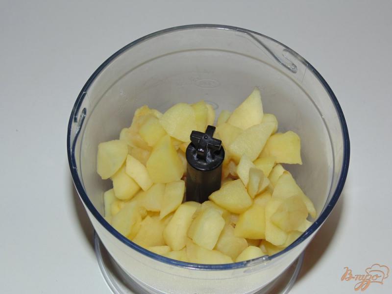 Фото приготовление рецепта: Ароматный яблочный кисель шаг №3