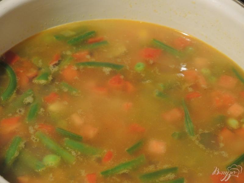 Фото приготовление рецепта: Диетический сырный суп шаг №3