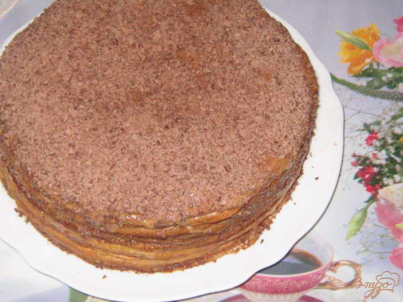 Фото приготовление рецепта: Блинный торт с вареной сгущенкой шаг №8