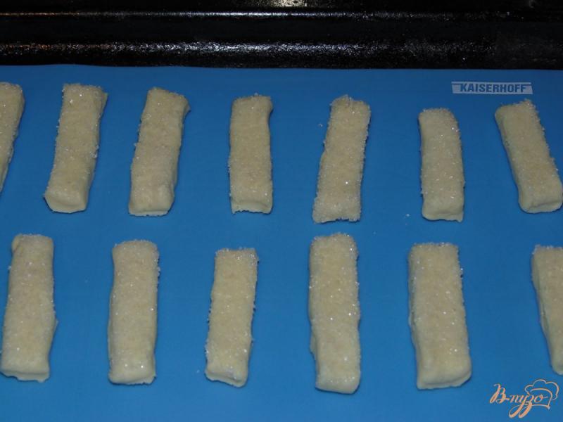 Фото приготовление рецепта: Творожные палочки в сахаре шаг №6