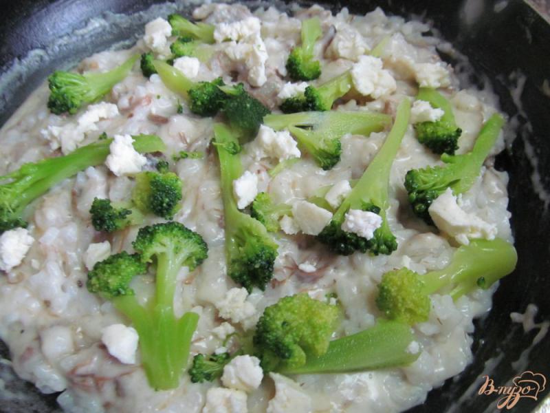 Фото приготовление рецепта: Рис под мясным соусом шаг №7