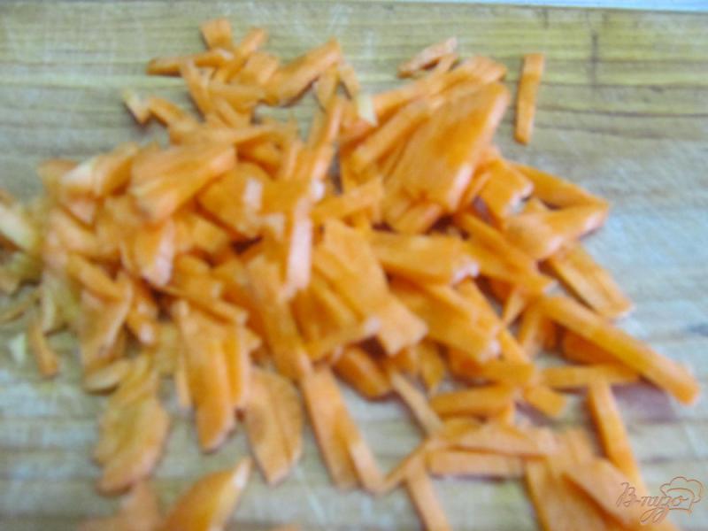 Фото приготовление рецепта: Витаминный салат из мандарина сельдерея и яблока шаг №1