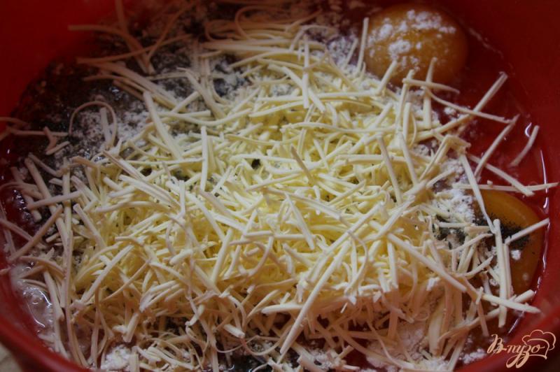 Фото приготовление рецепта: Утиная отбивная с плавленным сыром и укропом шаг №2
