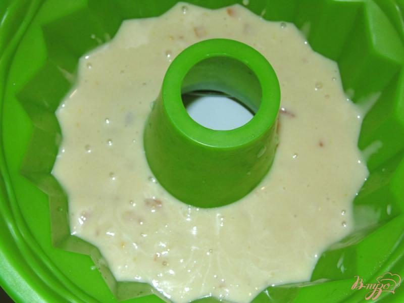 Фото приготовление рецепта: Кекс на молоке с курагой и цедрой лимона шаг №5