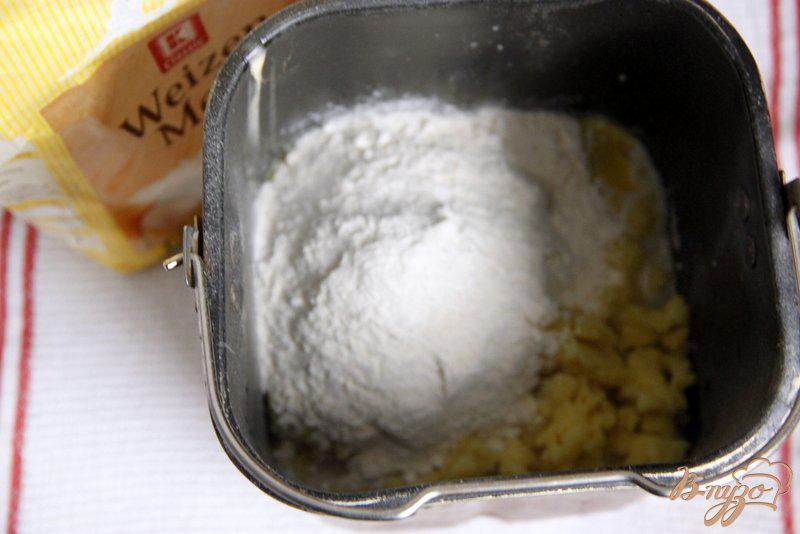 Фото приготовление рецепта: Воздушные картофельные булочки шаг №3