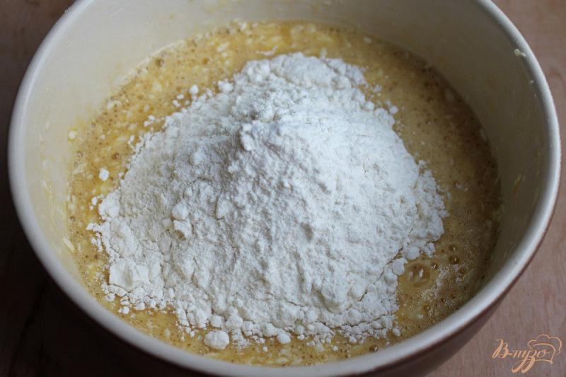 Фото приготовление рецепта: Песочное печенье с бальзамом шаг №4