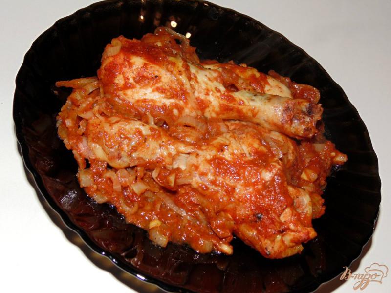 Фото приготовление рецепта: Запеченное маринованное мясо птицы в томатном соке шаг №6