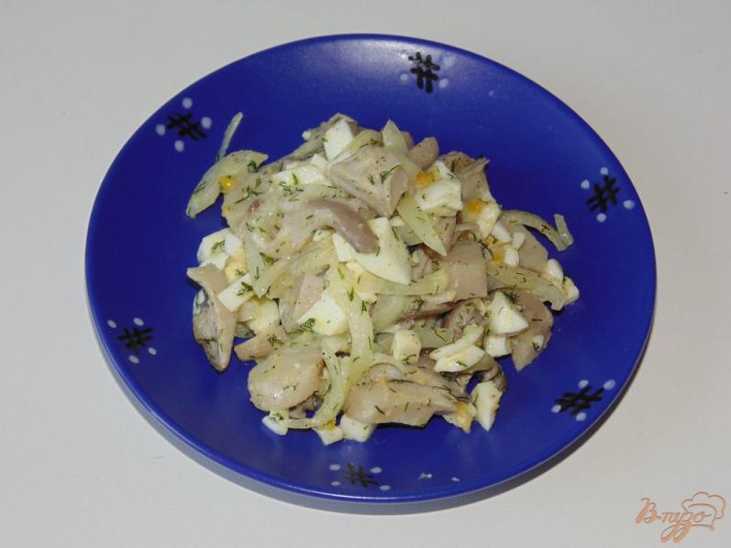 Фото приготовление рецепта: Яично-грибной салат шаг №5