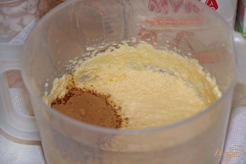 Фото приготовление рецепта: Кукурузно-рисовый кекс шаг №3