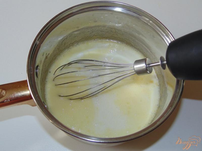 Фото приготовление рецепта: Заварной крем с ванилью шаг №3