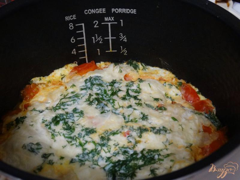 Фото приготовление рецепта: Омлет с лавашом и помидорами в мультиварке шаг №5