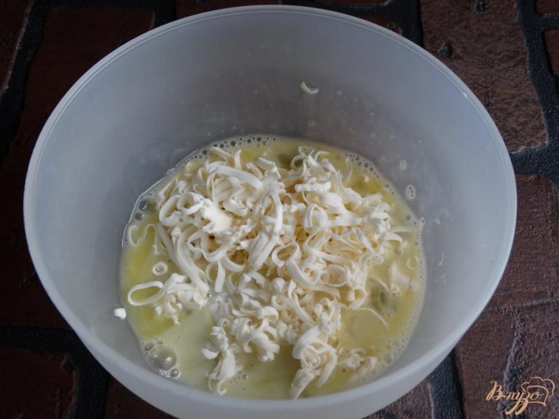 Фото приготовление рецепта: Гренки с плавленным сыром шаг №1