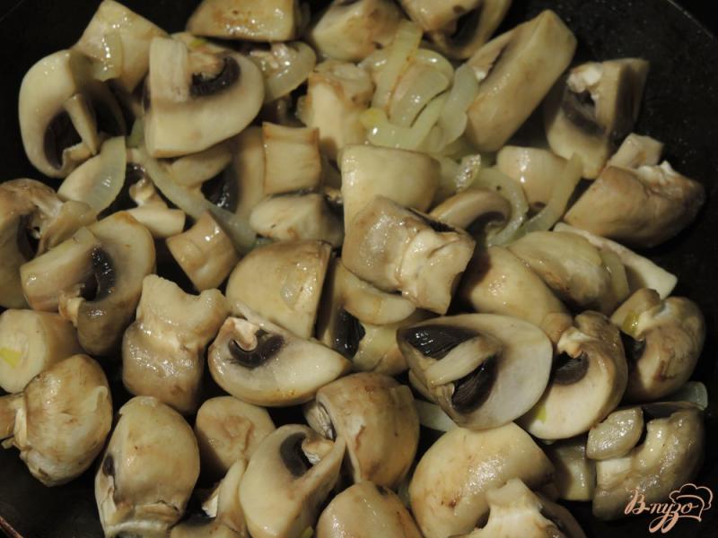 Фото приготовление рецепта: Картофель с грибами в рукаве шаг №3