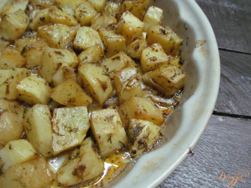 Фото приготовление рецепта: Картофель по деревенски шаг №4