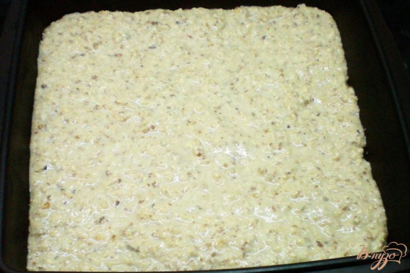 Фото приготовление рецепта: Ореховый торт с кэробом и пряностями шаг №7