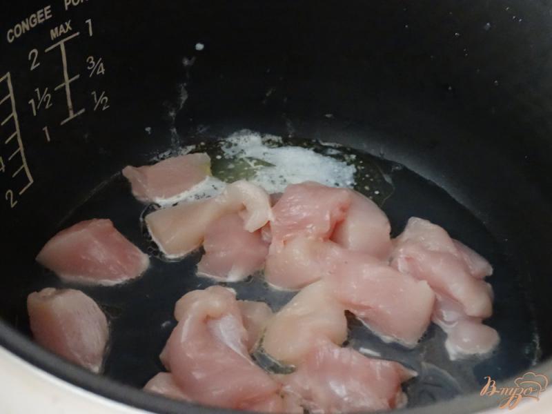 Фото приготовление рецепта: Куриное филе с гречкой и стручковой фасолью шаг №1