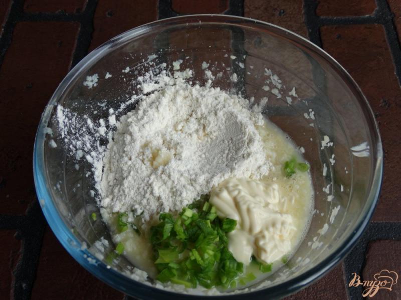 Фото приготовление рецепта: Оладьи из цветной капусты шаг №3