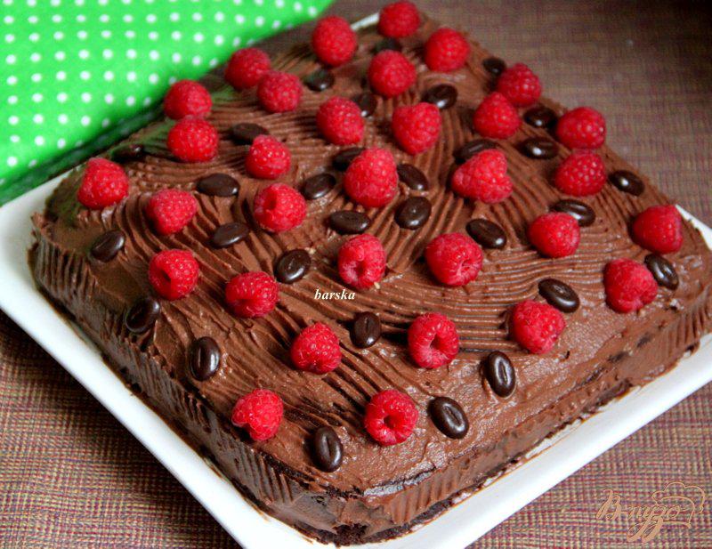 Фото приготовление рецепта: Шоколадный торт на раз, два, три шаг №9