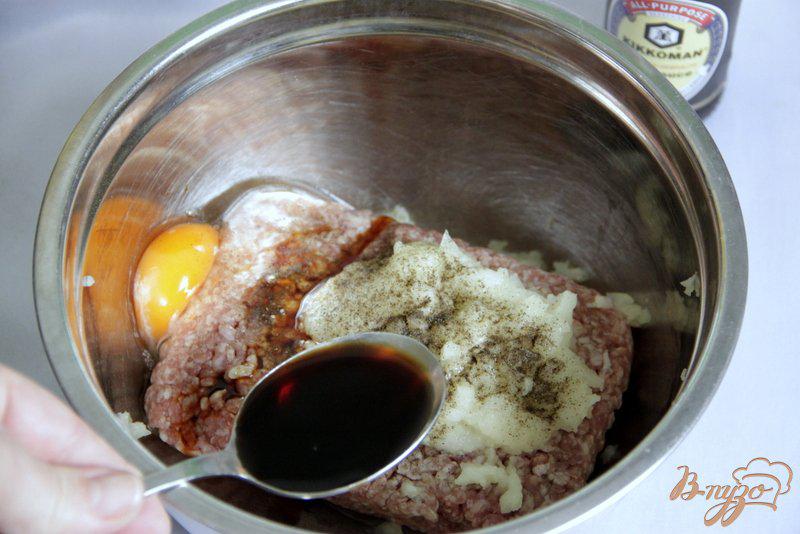 Фото приготовление рецепта: Ароматные котлетки в нежном томатном соусе шаг №1