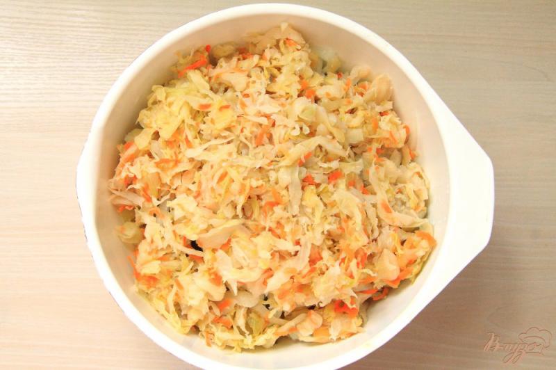 Фото приготовление рецепта: Постный картофельный салат с квашеной капустой шаг №7