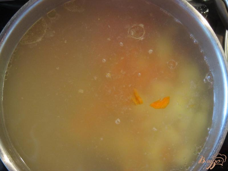 Фото приготовление рецепта: Щавелевый суп на курином бульоне шаг №5