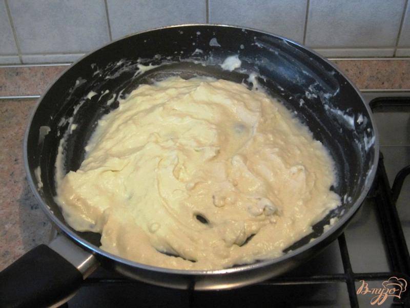 Фото приготовление рецепта: Хек в пароварке с сырным соусом шаг №6