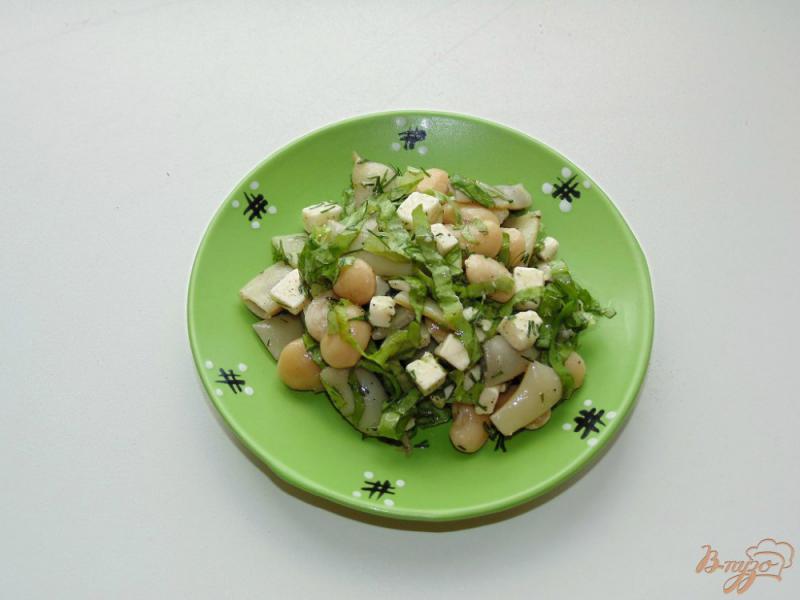 Фото приготовление рецепта: Салат из стручковой и белой фасоли шаг №6