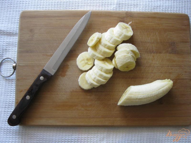 Фото приготовление рецепта: Постный банановый пирог шаг №4