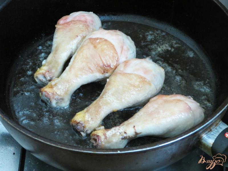 Фото приготовление рецепта: Куриные голени в сливках шаг №1
