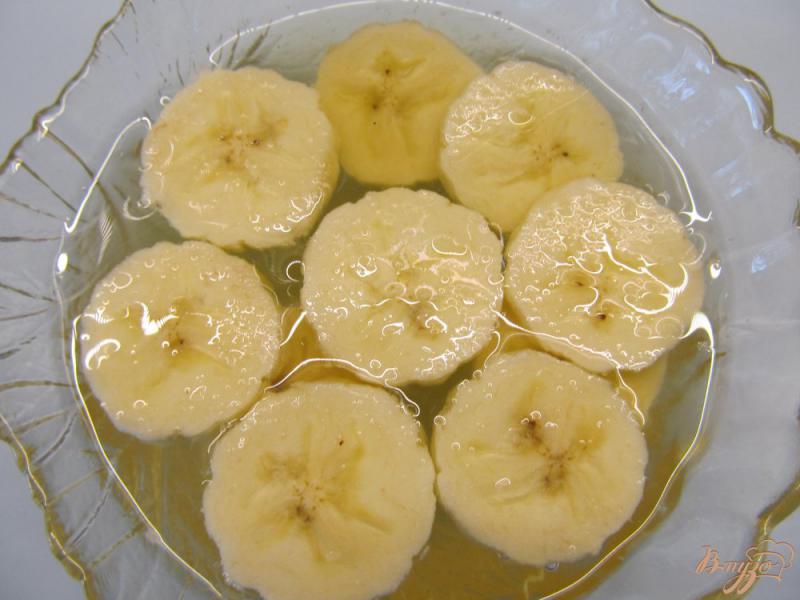 Фото приготовление рецепта: Чайное желе с бананом шаг №8