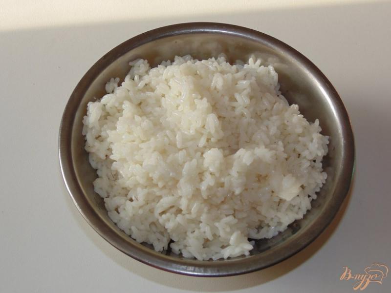 Фото приготовление рецепта: Рис с шампиньонами и овощами шаг №1