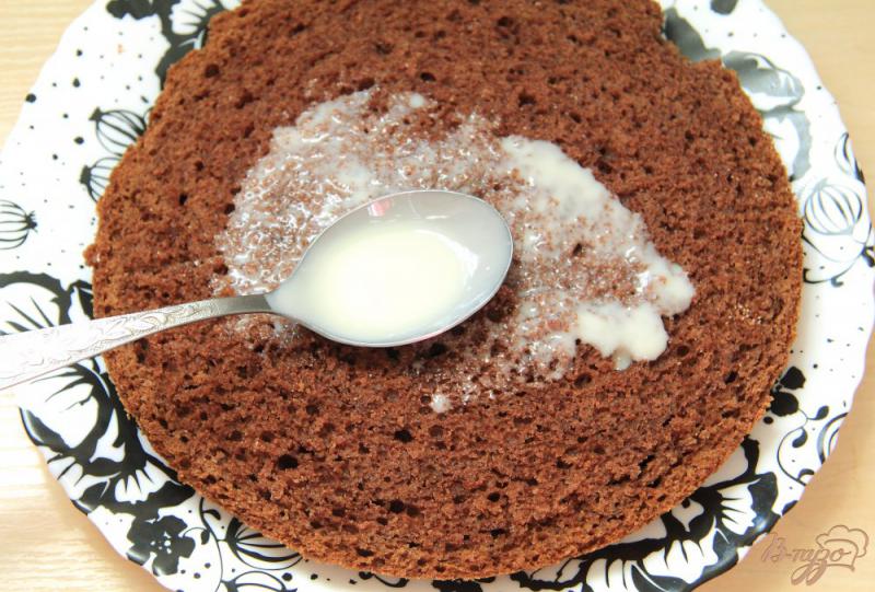 Фото приготовление рецепта: Торт « Шоколадное наслаждение » шаг №9