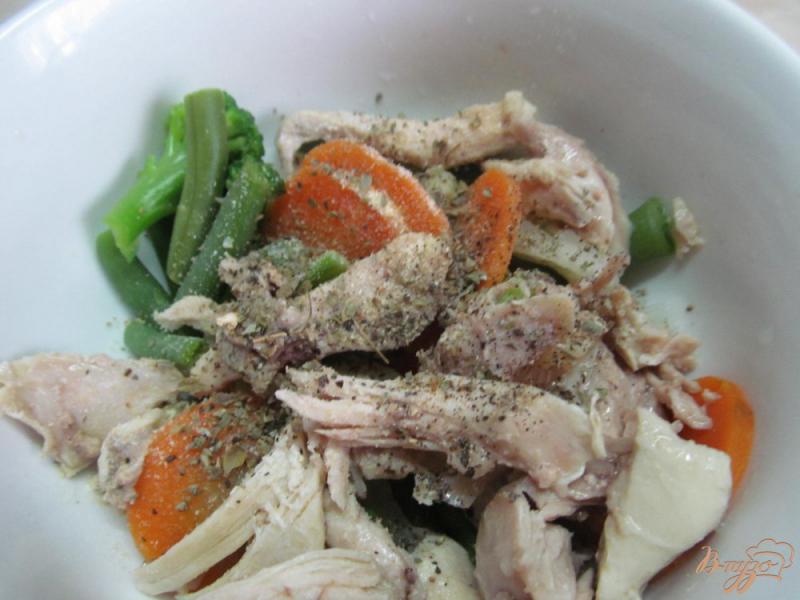 Фото приготовление рецепта: овощной салат с курицей шаг №4