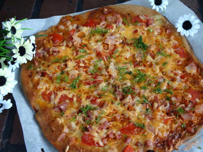 Фото приготовление рецепта: Пицца с копченой курицей шаг №7