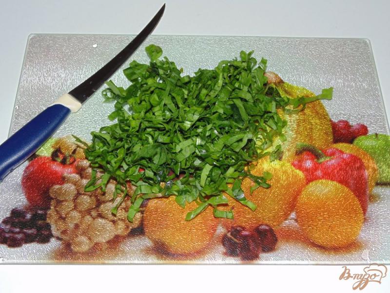 Фото приготовление рецепта: Картофельный салат с щавелем и бастурмой шаг №3