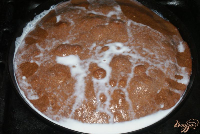 Фото приготовление рецепта: Мокрый шоколадный манник шаг №5