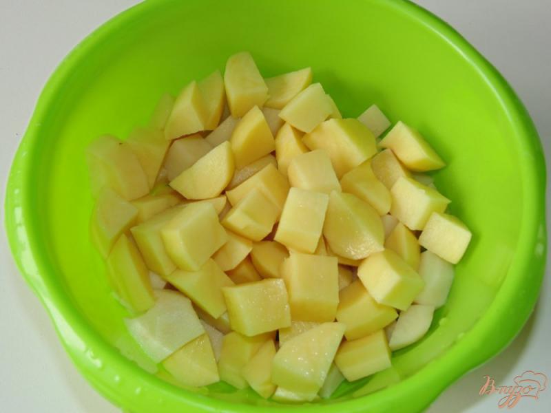 Фото приготовление рецепта: Картофель с салом и луком в рукаве шаг №1